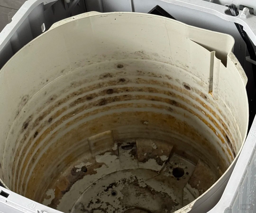 這是師傅上門給我家清洗洗衣機